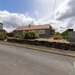 Charmante Maison De Plain-pied, Proche Commerces Et Activites, Entre Nantes Et Cholet - Fr-1-622-82 *