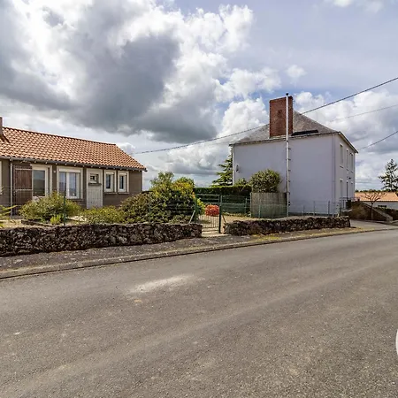 Charmante Maison De Plain-pied, Proche Commerces Et Activites, Entre Nantes Et Cholet - Fr-1-622-82