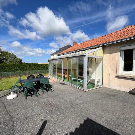 Charmante Maison De Plain-pied, Proche Commerces Et Activites, Entre Nantes Et Cholet - Fr-1-622-82 * Saint-Germain-sur-Moine