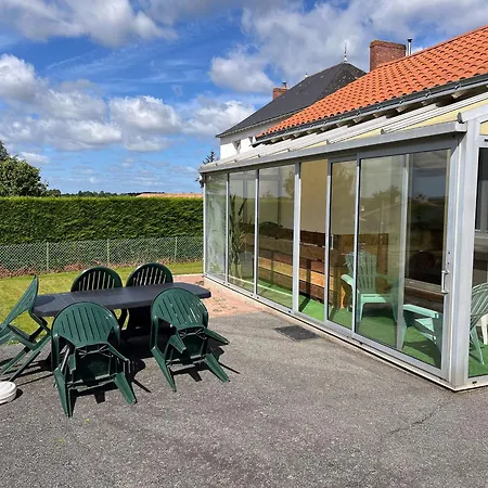 Charmante Maison De Plain-pied, Proche Commerces Et Activites, Entre Nantes Et Cholet - Fr-1-622-82 *