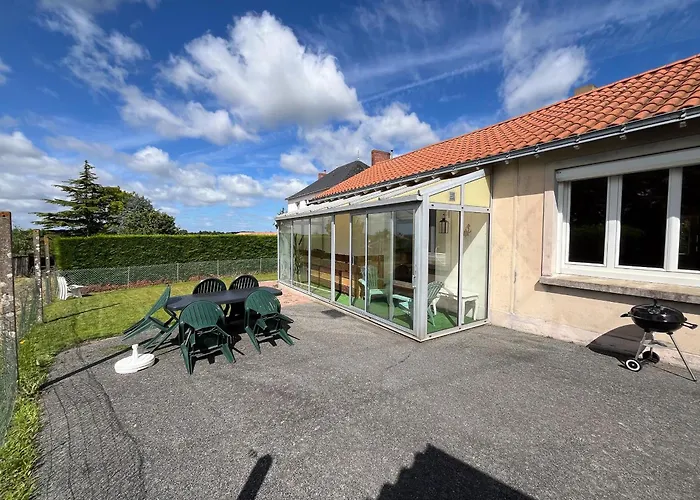 Charmante Maison De Plain-pied, Proche Commerces Et Activites, Entre Nantes Et Cholet - Fr-1-622-82 * Saint-Germain-sur-Moine